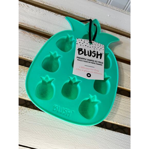 Blush Pineapple Silicone Ice Tray - Picture 2 of 7